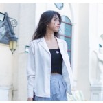 女物のシャツ